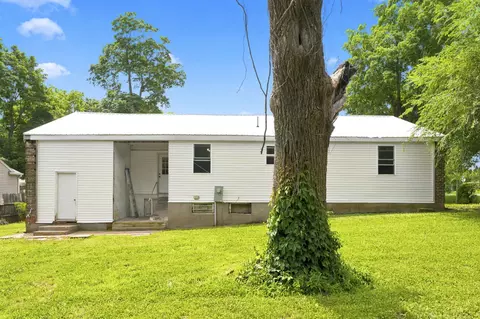 Exterior - 409 E Olive St, Bolivar, MO 65613 photo 9 of 9