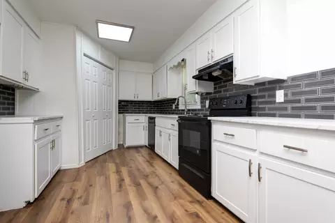 3427 S Nettleton Ave, Springfield, MO 65807 photo 3