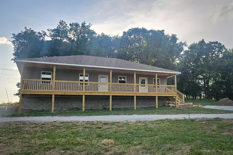 256 Foxden Dr, Gainesville, MO 65655 photo 3