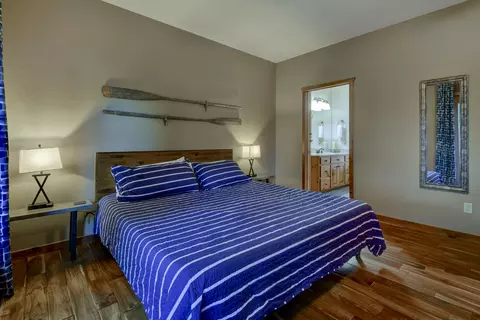 Bedroom - 25318 Riverside Ln, Shell Knob, MO 65747 photo 8 of 8