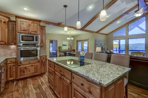 Kitchen - 25318 Riverside Ln, Shell Knob, MO 65747 photo 4 of 4