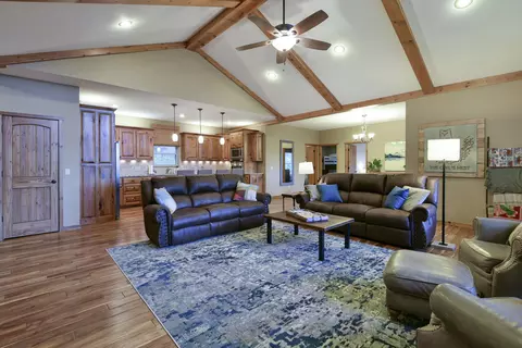 Living - 25318 Riverside Ln, Shell Knob, MO 65747 photo 4 of 4