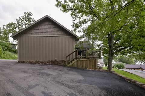 Exterior - 25318 Riverside Ln, Shell Knob, MO 65747 photo 6 of 9