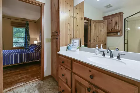 Bath - 25318 Riverside Ln, Shell Knob, MO 65747 photo 6 of 6