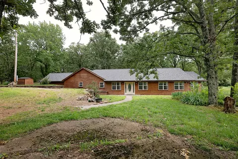 6070 State Highway Cc, Niangua, MO 65713