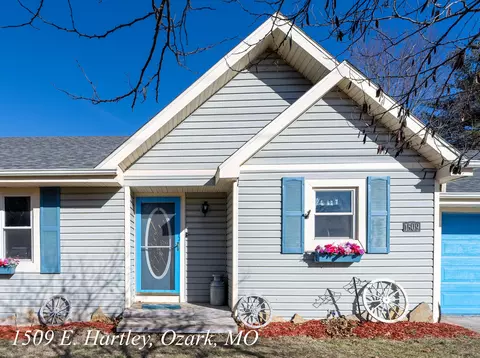 Exterior - 1509 E Hartley St, Ozark, MO 65721 photo 6 of 16