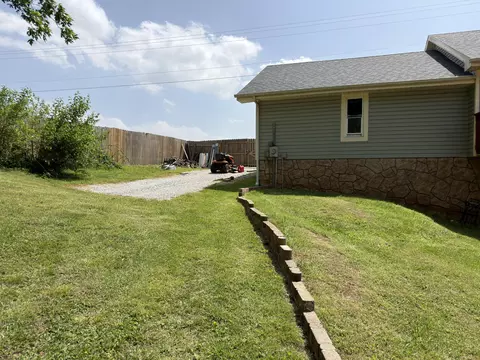 Exterior - 1509 E Hartley St, Ozark, MO 65721 photo 8 of 16