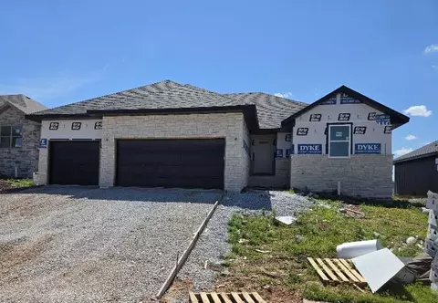 939 S Pindall Ln, Nixa, MO 65714