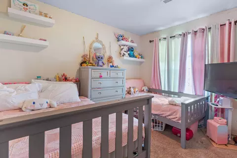 Bedroom - 278 280 Forest Ln, Branson, MO 65616 photo 5 of 6