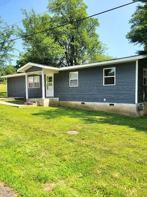 1313 E Benton Ave, Ava, MO 65608