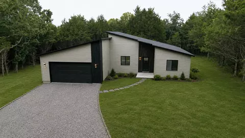 16 Emerald Ln, Fair Grove, MO 65648