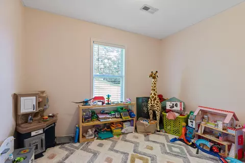 Bedroom - 296 298 Forest Ln, Branson, MO 65616 photo 5 of 6