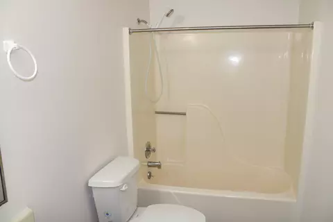 Bath - 3110 S Lakeside Ave, Springfield, MO 65804 photo 1 of 5