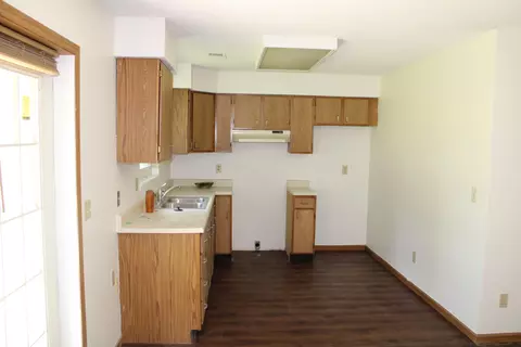 Kitchen - 3110 S Lakeside Ave, Springfield, MO 65804 photo 5 of 5