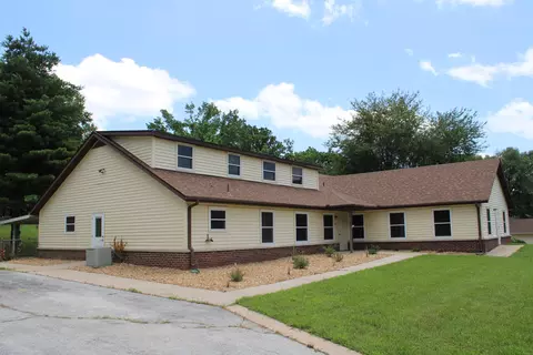 Exterior - 3110 S Lakeside Ave, Springfield, MO 65804 photo 2 of 8
