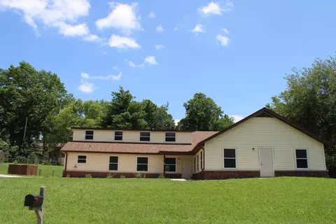 Exterior - 3110 S Lakeside Ave, Springfield, MO 65804 photo 3 of 8