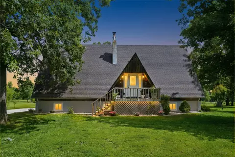 10449 State Highway 38, Elkland, MO 65644