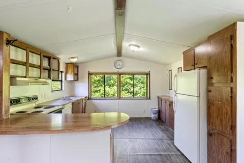 Kitchen - 101 Snooks Rd, Exeter, MO 65647 photo 1 of 1
