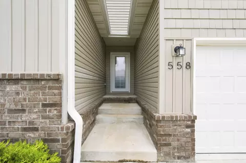 Entry Way - 558 S Abigail Ave, Republic, MO 65738 photo 1 of 5