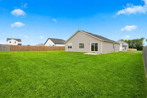 Exterior - 558 S Abigail Ave, Republic, MO 65738 photo 9 of 11