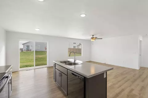 Kitchen - 558 S Abigail Ave, Republic, MO 65738 photo 3 of 3