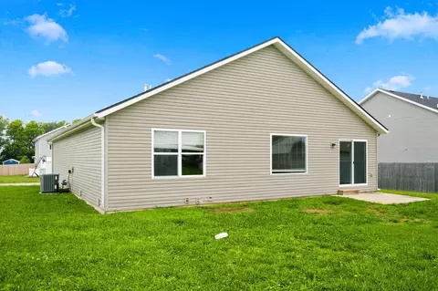 Exterior - 558 S Abigail Ave, Republic, MO 65738 photo 6 of 11