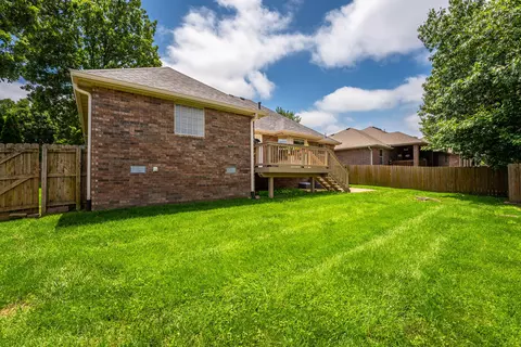 Exterior - 883 Dustin Ln, Nixa, MO 65714 photo 8 of 9