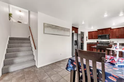 Entry Way - 883 Dustin Ln, Nixa, MO 65714 photo 4 of 6
