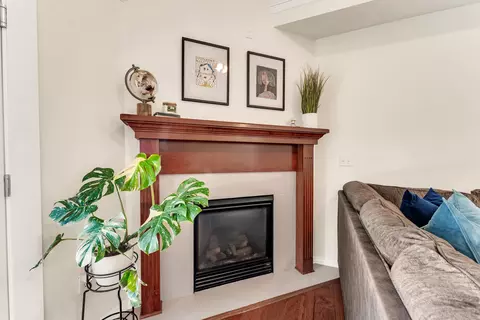 Living - 883 Dustin Ln, Nixa, MO 65714 photo 1 of 1
