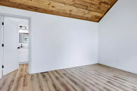Bedroom - 261 Renee Ave, Sparta, MO 65753 photo 1 of 4