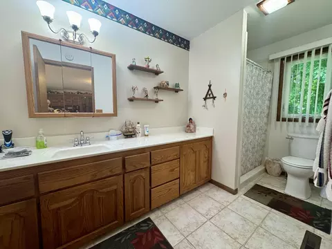 Bath - 12459 Farm Road 1015, Exeter, MO 65647 photo 2 of 2