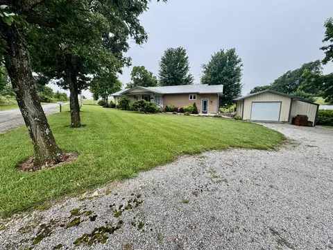 Exterior - 12459 Farm Road 1015, Exeter, MO 65647 photo 7 of 9