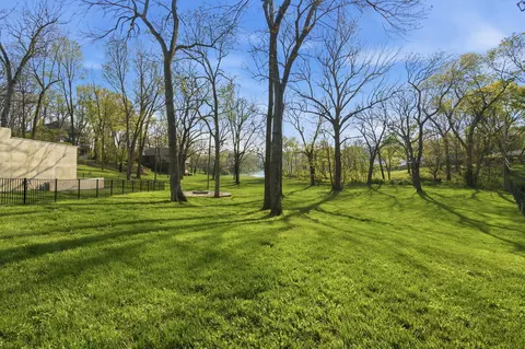 Exterior - 3023 E Inglewood Ct, Springfield, MO 65804 photo 18 of 33