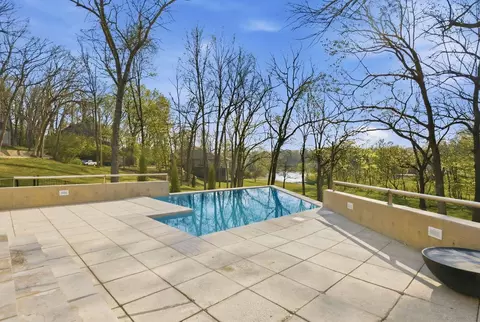 Exterior - 3023 E Inglewood Ct, Springfield, MO 65804 photo 14 of 33