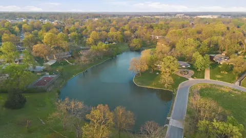 View/Area - 3023 E Inglewood Ct, Springfield, MO 65804 photo 4 of 8