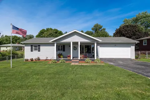 307 N Market St, Nixa, MO 65714