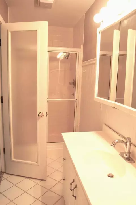 Bath - 267 Dickens Cir, Forsyth, MO 65653 photo 4 of 7