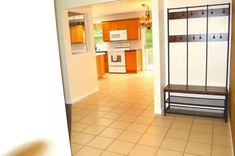 Entry Way - 267 Dickens Cir, Forsyth, MO 65653 photo 1 of 3