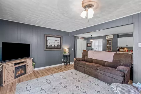 Living - 8675 S State Highway 5, Ava, MO 65608 photo 3 of 3