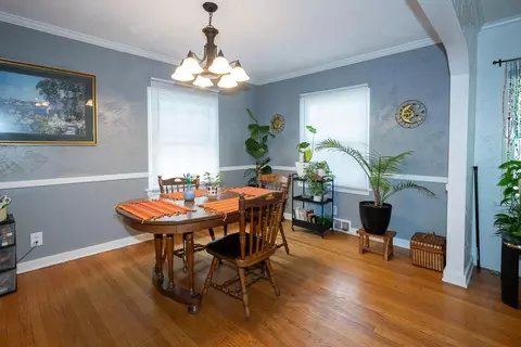 Dining - 1218 S National Ave, Springfield, MO 65804 photo 3 of 4