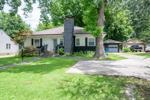 Exterior - 1218 S National Ave, Springfield, MO 65804 photo 7 of 11