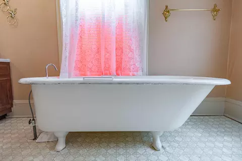 Bath - 625 South Ave, Springfield, MO 65806 photo 7 of 7