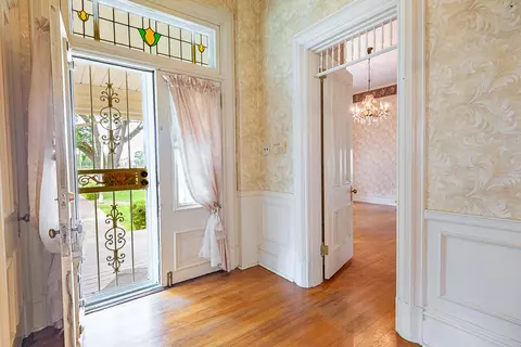 Entry Way - 625 South Ave, Springfield, MO 65806 photo 1 of 8