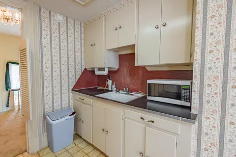 Kitchen - 625 South Ave, Springfield, MO 65806 photo 6 of 6
