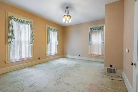 Bedroom - 625 South Ave, Springfield, MO 65806 photo 4 of 5