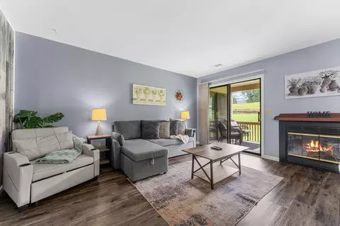 Living - 230 Turnberry Rd #1, Branson, MO 65616 photo 1 of 2