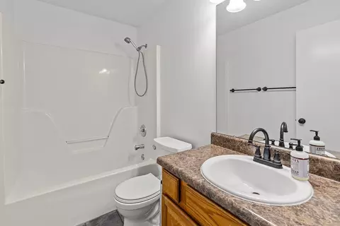 Bath - 2030 E Charles St, Republic, MO 65738 photo 2 of 2