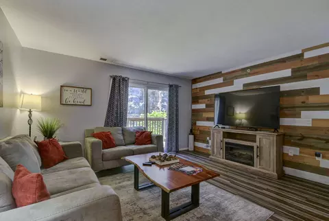2912 Vinyards Pkwy #3, Branson, MO 65616