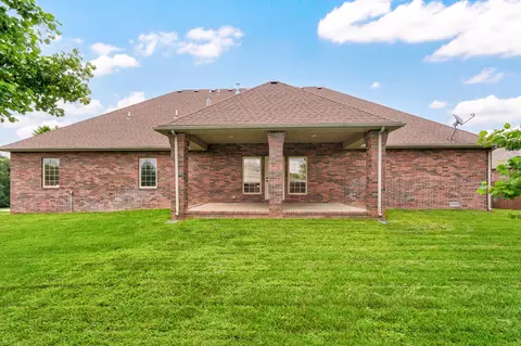 Exterior - 2001 N 7th Ave, Ozark, MO 65721 photo 10 of 14