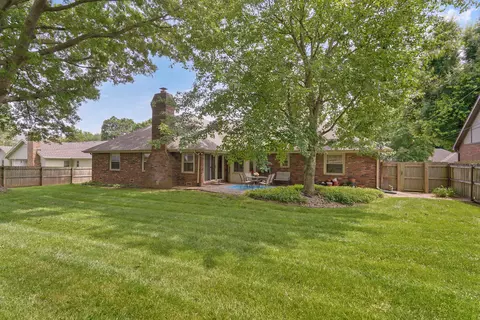 Exterior - 1735 E Vincent Dr, Springfield, MO 65804 photo 6 of 6